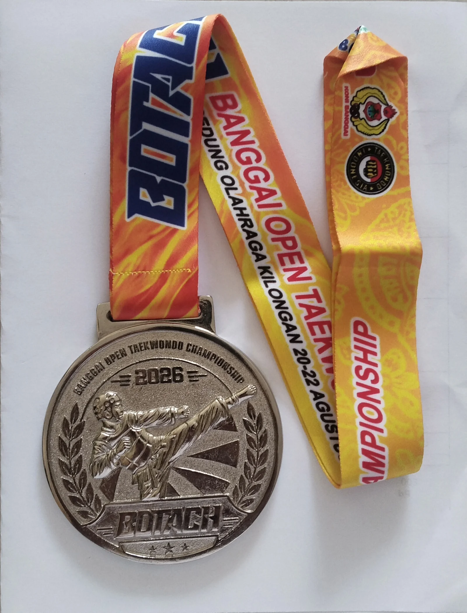 Medali Perak a.n Aulia Izzatunnisa pada Banggai Open Taekwondo Championship Tahun 2026 di Luwuk, Ban